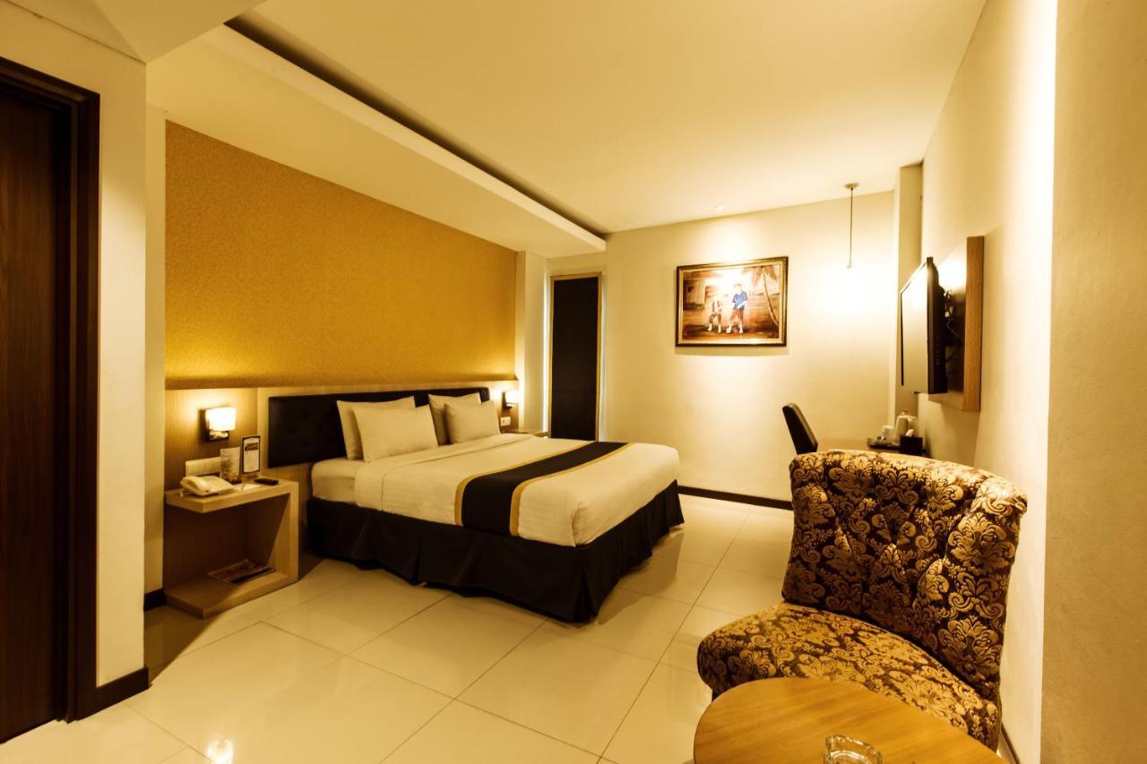 D'Best Hotel Pasar Baru Бандунг Екстериор снимка
